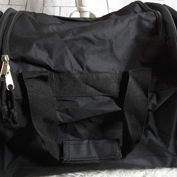 3/$30 NRA small black and gold travel duffel bag - Picture 3 of 5